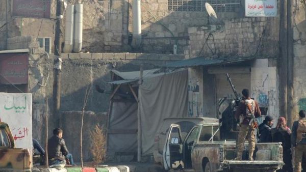 مقاتلون من المعارضة السورية في حلب
