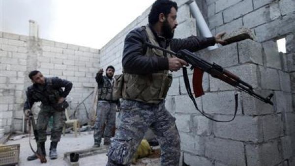 مقاتلون من الجيش السوري الحر في حلب