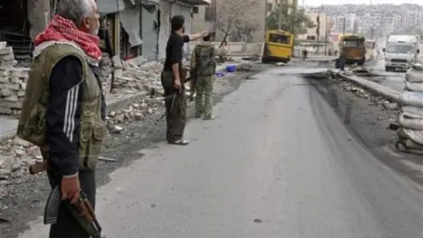 عناصر من الجيش السوري الحر المنشق في حلب
