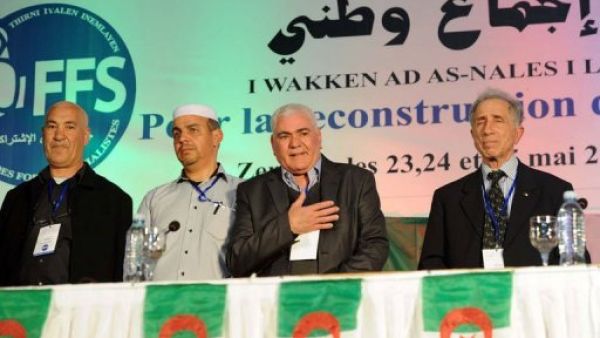 حزب جبهة القوى الاشتراكية يختار قيادة جماعية