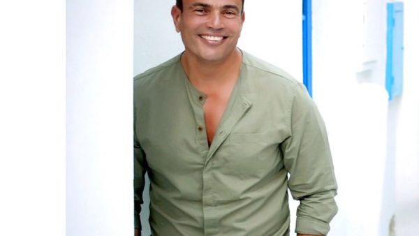 Amr Diab will be screening his latest music video in movie theaters first. (Image: Facebook)