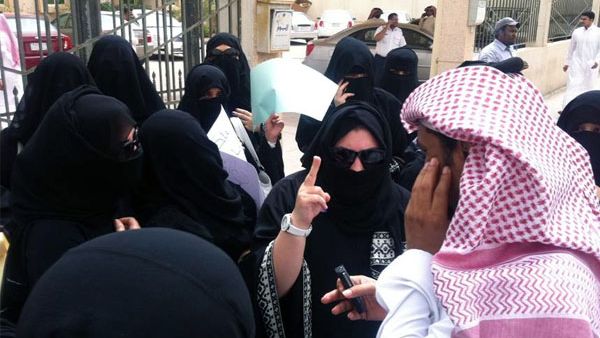 Last tango. Although Saudi women have been allowed to work, writer calls for more harassment on Twitter. Last tango. Although Saudi women have been allowed to work, writer calls for more harassment on Twitter.