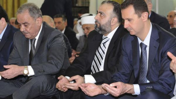 Assad comes out to pray in an exclusive Eid Mosque appearance 