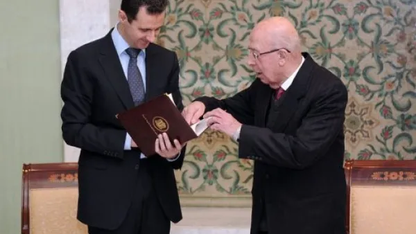 الرئيس السوري تسلم نسخة من مشروع الدستور الجديد
