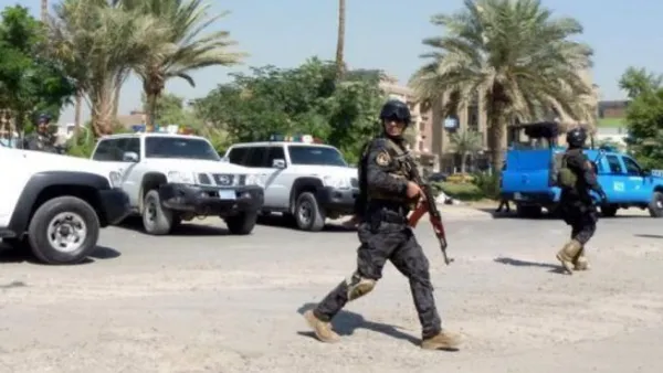 افراد امن عراقيون في بغداد