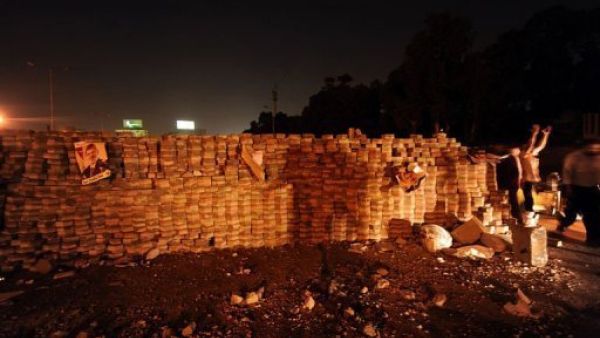 فض الاعتصام "غير المقبول" للاسلاميين بالقاهرة