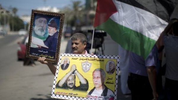 تزايد التوتر قبيل الجولة التالية للمفاوضات بسبب الاسرى والمستوطنات