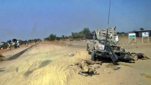 جثث لمتمردين في مدينة بور
