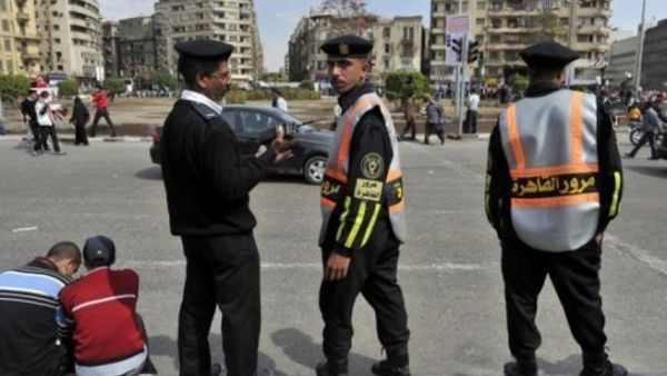 Public sector workers in Egypt will be paid on time, the Finance Minister has said