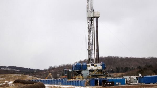 The contract provides for the UAE to import some 600 million cubic feet per day of Iranian gas, though the actual amount will depend on many factors and may only become clear in coming months. The contract provides for the UAE to import some 600 million cubic feet per day of Iranian gas, though the actual amount will depend on many factors and may only become clear in coming months.