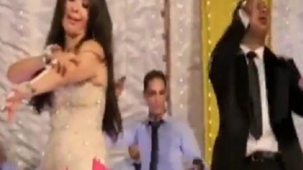 Dina's controversial belly dance stirred a wave of anger among Shiites in Egypt (Film clip screenshot: YouTube)