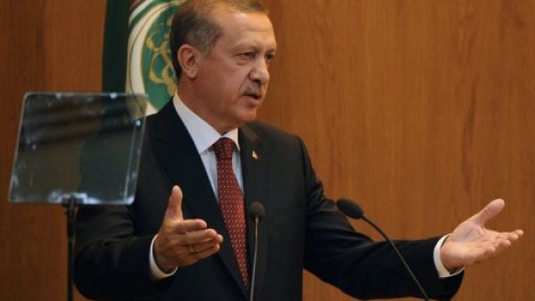 رئيس الوزراء التركي رجب طيب اردوغان في مقر الجامعة العربية في القاهرة