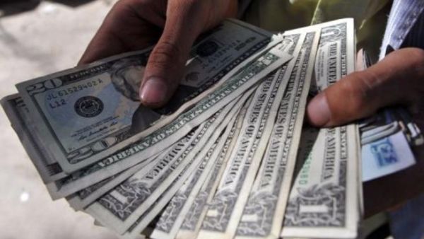 Egypt's President is increasing controls on foreign currency Egypt's President is increasing controls on foreign currency