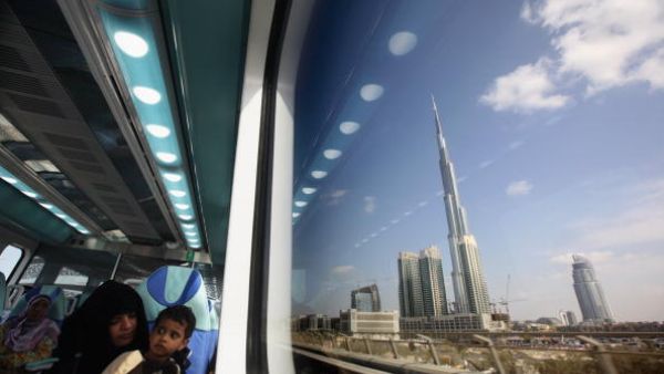Al Tayer praised the strategic partners whose efforts were integral part of the success of the RTA in the successful operation of the Dubai Metro.