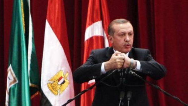 رئيس الوزراء التركي رجب طيب اردوغان يتحدث في جامعة القاهرة