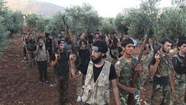 مقاتلون من الجيش الحر في ادلب
