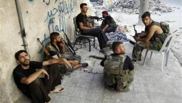 مقاتلون من الجيش السوري الحر في حلب