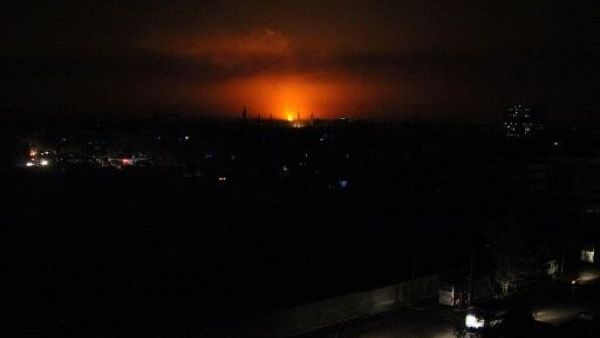 حريق انبوب غاز ليل 23 تشرين الال/اكتوبر قرب دمشق ادى الى انقطاع في التيار الكهربائي
