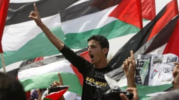 تظاهرة فلسطينية ضخمة على معبر ايريز شمال قطاع غزة
