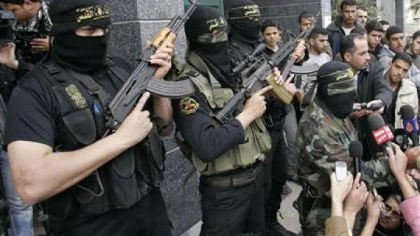  مسلحون من حركة الجهاد الاسلامي يعقدون مؤتمرا صحفيا في غزة
