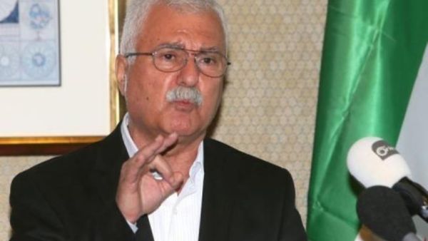 المعارضة السورية توقع اتفاق توحيد صفوفها في الدوحة 