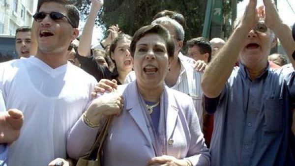 حنان عشراوي