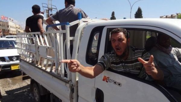 اشتباكات متواصلة بالعراق