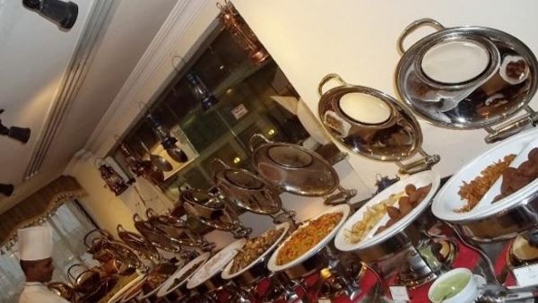 Arabian Courtyard Hotel & Spa Iftar