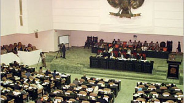 صور اباحية لمدة 15 دقيقة في البرلمان الاندونيسي 