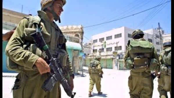 Lack of coordination and trust between Israeli soldiers and Palestinian security forces in the West Bank has undermined overall security in the occupied territory and has heightened tensions between the two groups once again (Quique Kierszenbaum/Getty Images)