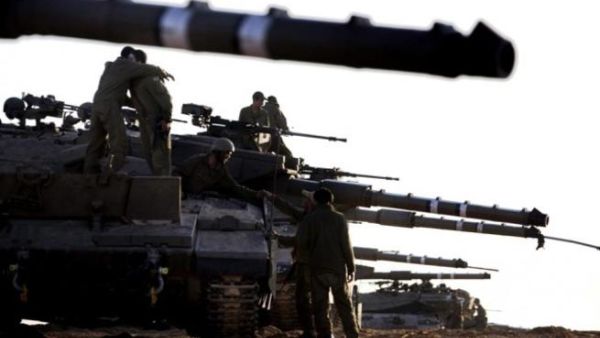 Six Israeli tanks entered the Gaza Strip on Thursday. (AFP/File) Six Israeli tanks entered the Gaza Strip on Thursday. (AFP/File)