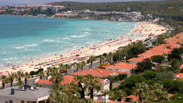 Izmir is one of the strong contenders for the bid, but faces stiff competition from Dubai, Sao Paolo and Ekaterinburg.
