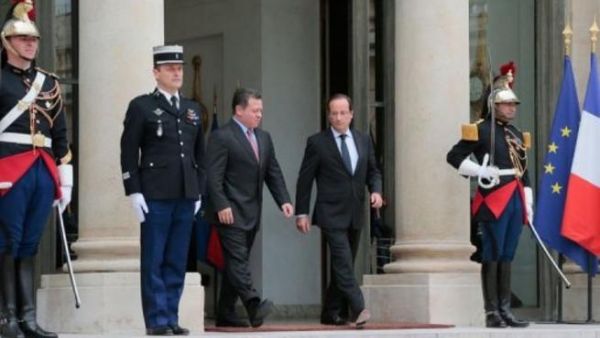 الرئيس الفرنسي فرنسوا هولاند والعاهل الاردني الملك عبد الله الثاني 