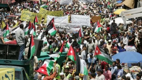 اردنيون يتظاهرون في عمان مطالبين بالاصلاح
