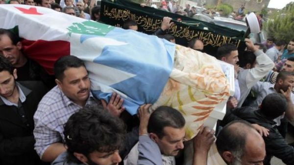 تشييع الشيخ عبد الواحد ورفيقه
