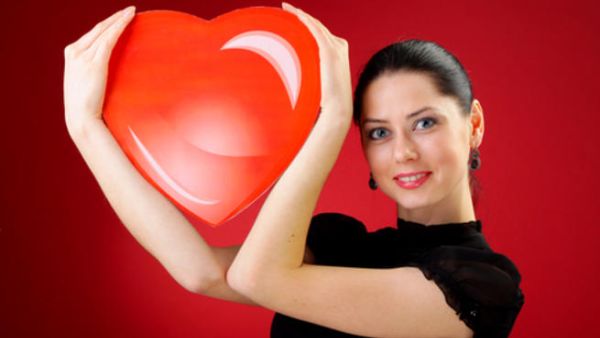 كل فتاة تحب أن تعرف نسبة الحب بينها وبين حبيبها