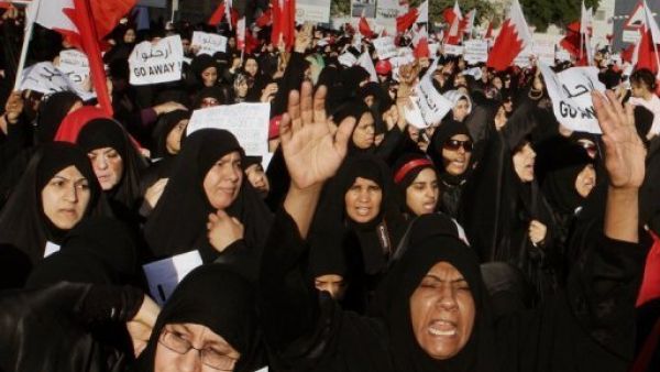 متظاهرات في البحرين
