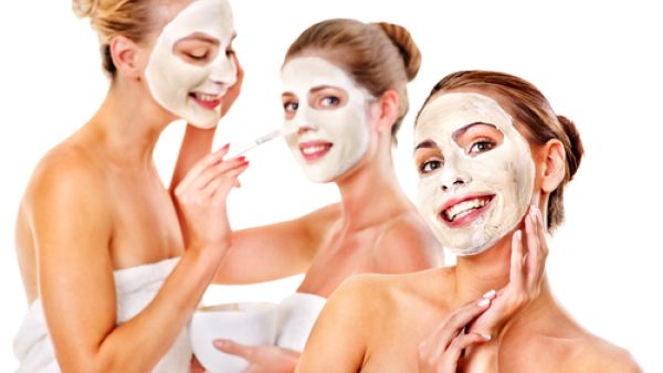 للمراهقات: 7 خطوات عليك مراعاتها قبل وضع الماسك على وجهك