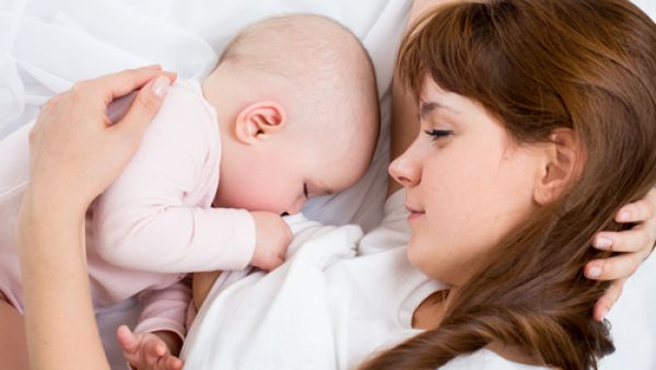 مضخة الحليب جهاز يستخدم لمساعدة المرضعات على استخراج حليب الثدي