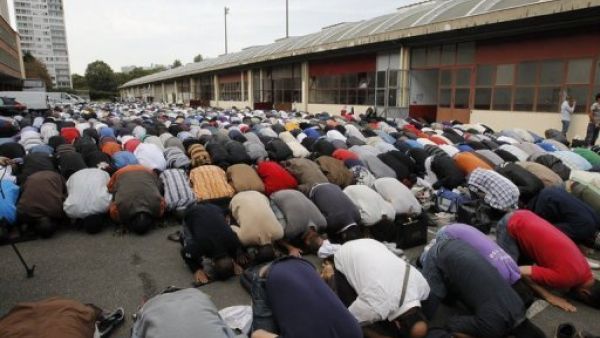 منظمة العفو تندد بالتمييز ضد المسلمين في اوروبا
