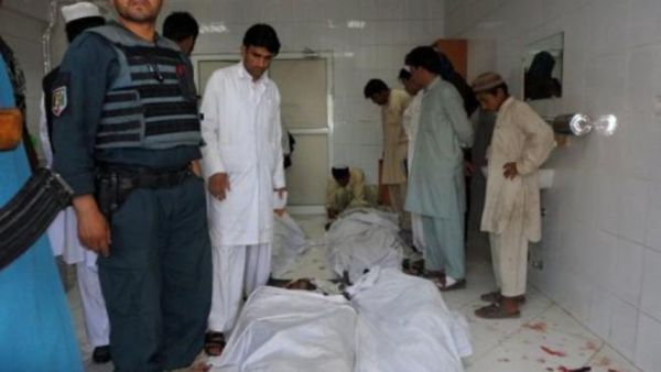 مقتل 21 شخصا في تفجير في افغانستان
