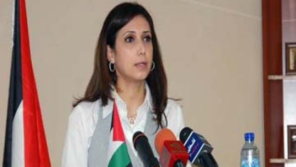 السيدة علا عوض 