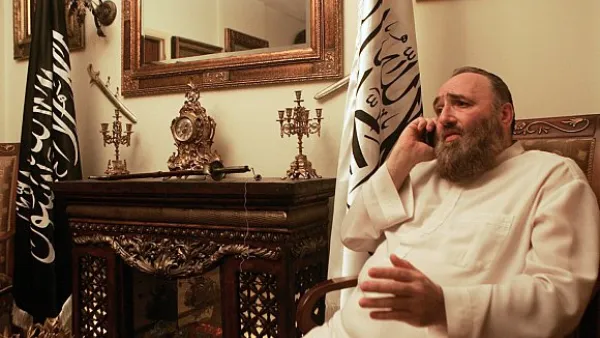 بكري السوري الاصل غادر لندن بعد مشاكل قضائية