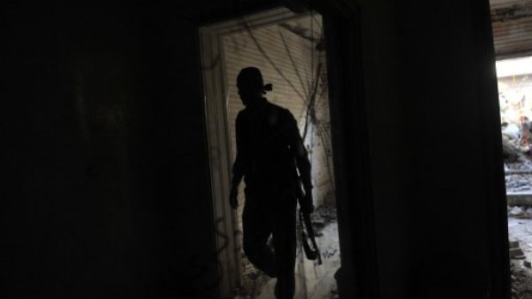 مقاتل من المعارضة في حلب/أ.ف.ب