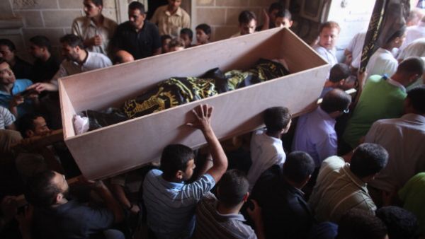 Palestinians burying their dead (image used for illustrative purposes)