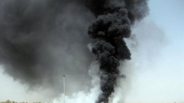 A column of black smoke billows from an oil pipeline about six kilometres (four miles) east of Marib in the eastern Yemeni province of the same name, after it was blown up by Yemeni tribesmen on June 12, 2010. Oil flow from a key Yemeni pipeline came to a halt on Thursday after tribesmen carried out a fresh attack on it, tribal sources and industry officials said.