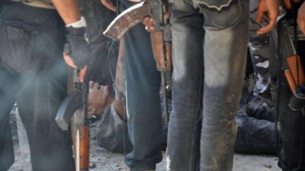 اسرائيل تعتقل عشرة فلسطينين 