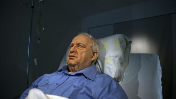 تدهور صحة ارييل شارون
