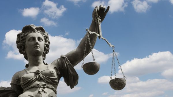 Five women are being given the license in Saudi to become lawyers. (Shutterstock)