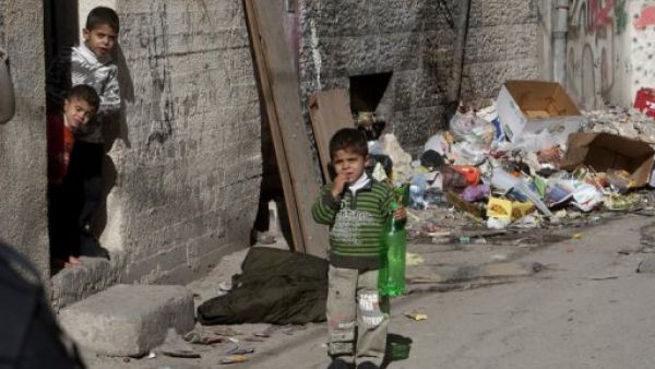 اطفال فلسطينيون في حي سلوان في القدس الشرقية
